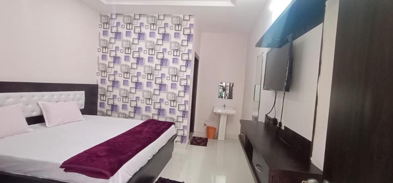 Varun Residency Bhadrāchalam Dış mekan fotoğraf