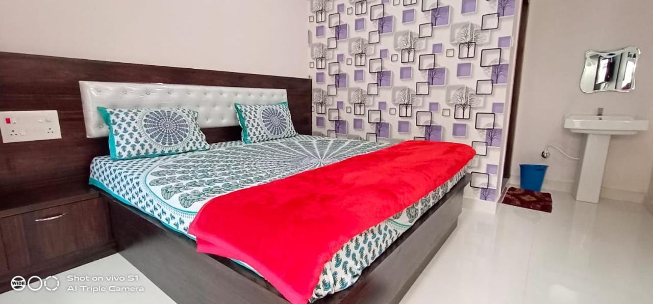 Varun Residency Bhadrāchalam Dış mekan fotoğraf